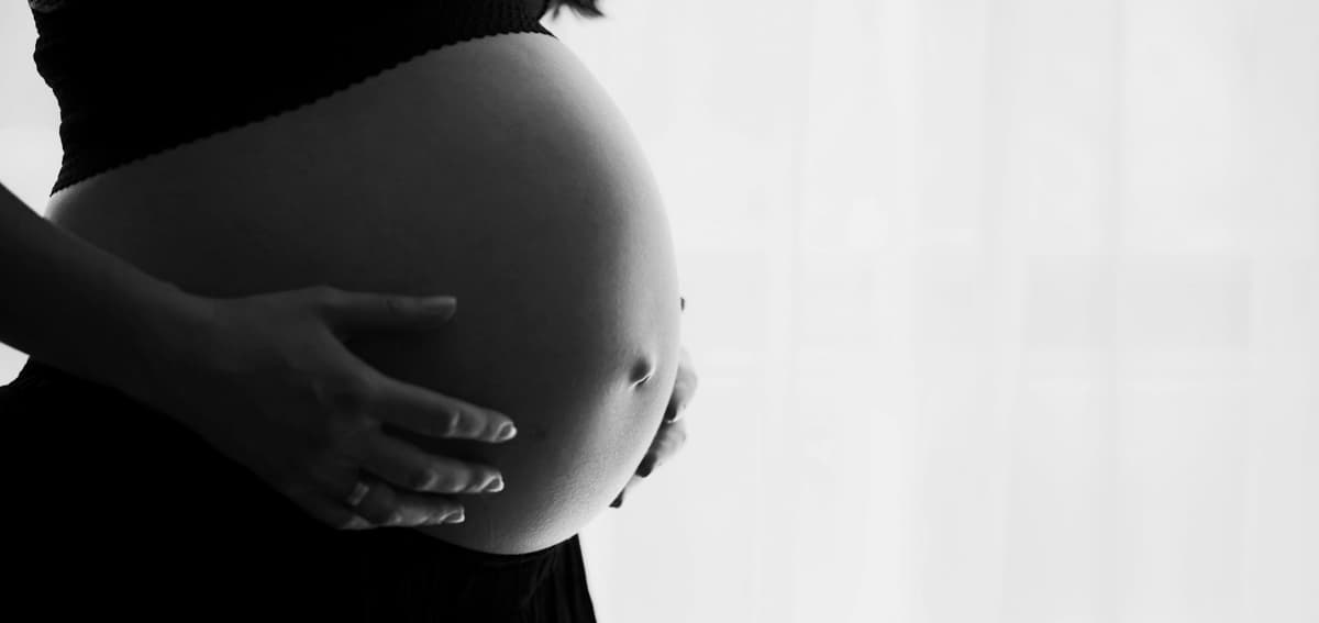 Madre entregó a su bebé a cambio a 13 mil dólares, le dieron 3 años de cárcel