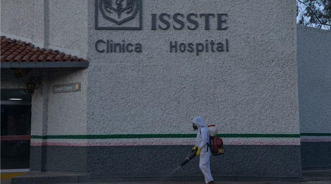 Fiscalía acusa a abogado y empleados del ISSSTE de regalar contrato millonario