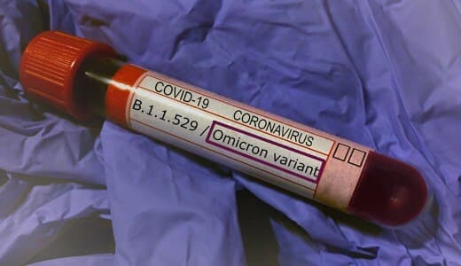 Primeros datos de ómicron indican que podría ser menos peligrosa que delta