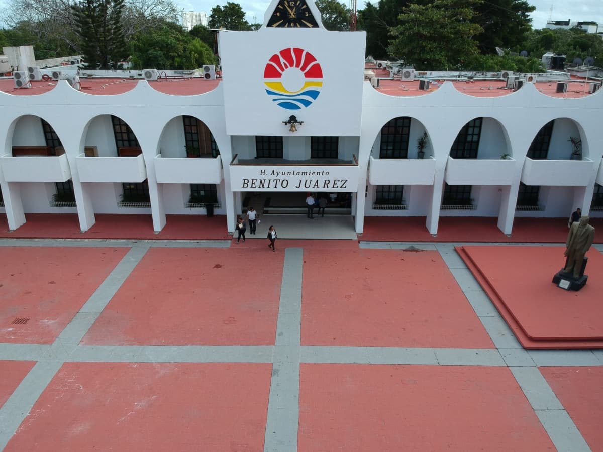 Atiende Ayuntamiento de Benito Juárez peticiones ciudadanas y aclara inquietudes de funcionarios