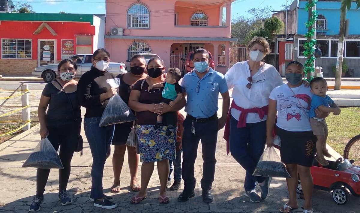 80 mujeres reciben semillas para huertos familiares en Puerto Morelos