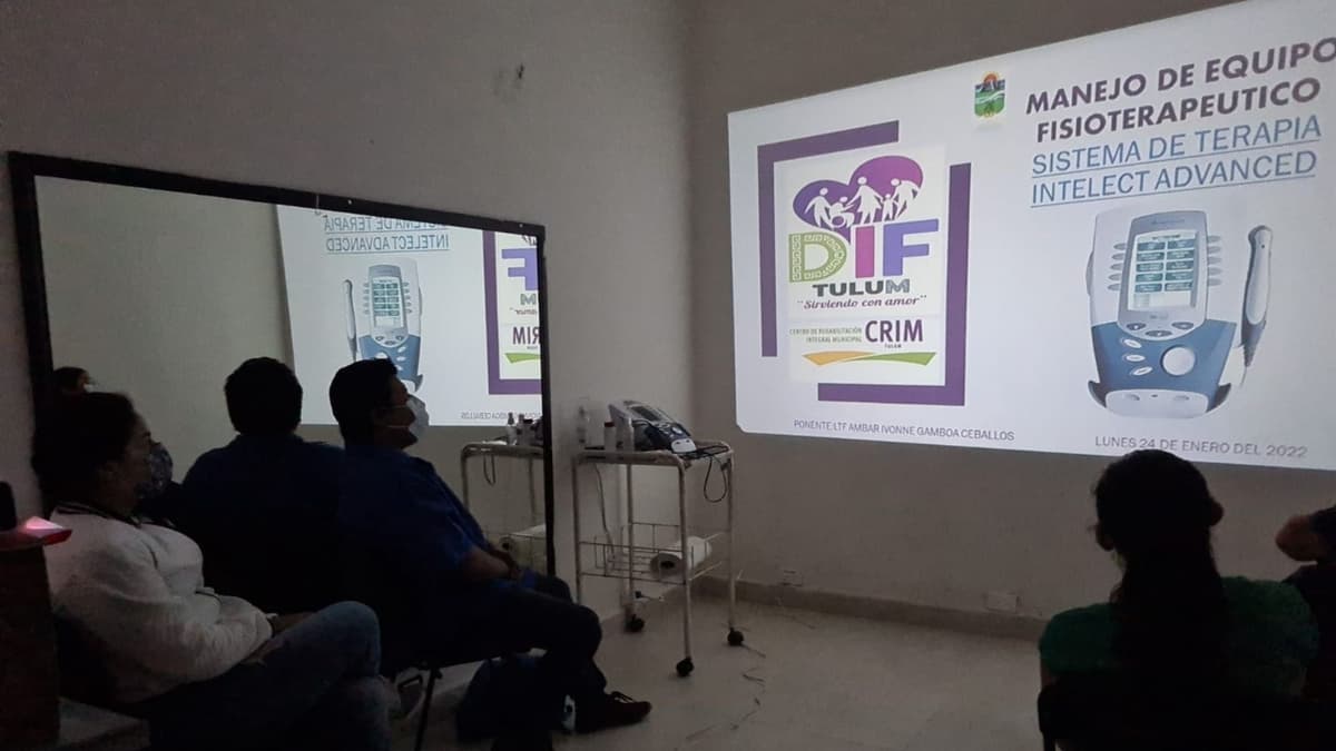 DIF Tulum capacita a personal del CRIM para mejorar sus servicios