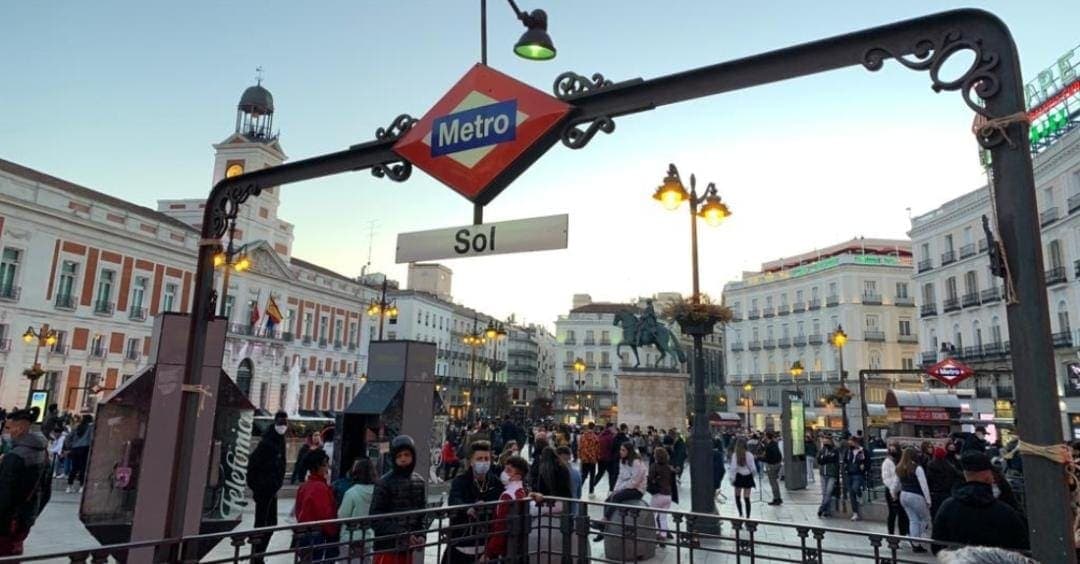 Video: Pleito en el Metro de Madrid por un pasajero sin cubrebocas