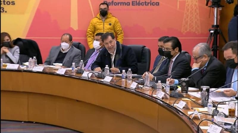 Fernández Noroña da positivo a Covid; no usó cubrebocas en parlamento de reforma eléctrica
