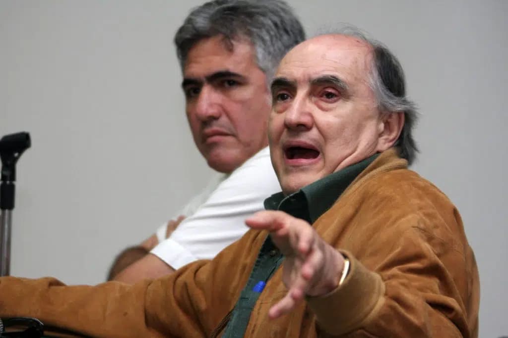 Alfredo Jalife provoca aterrizaje de emergencia de avión de Aeroméxico; es retenido en Tapachula