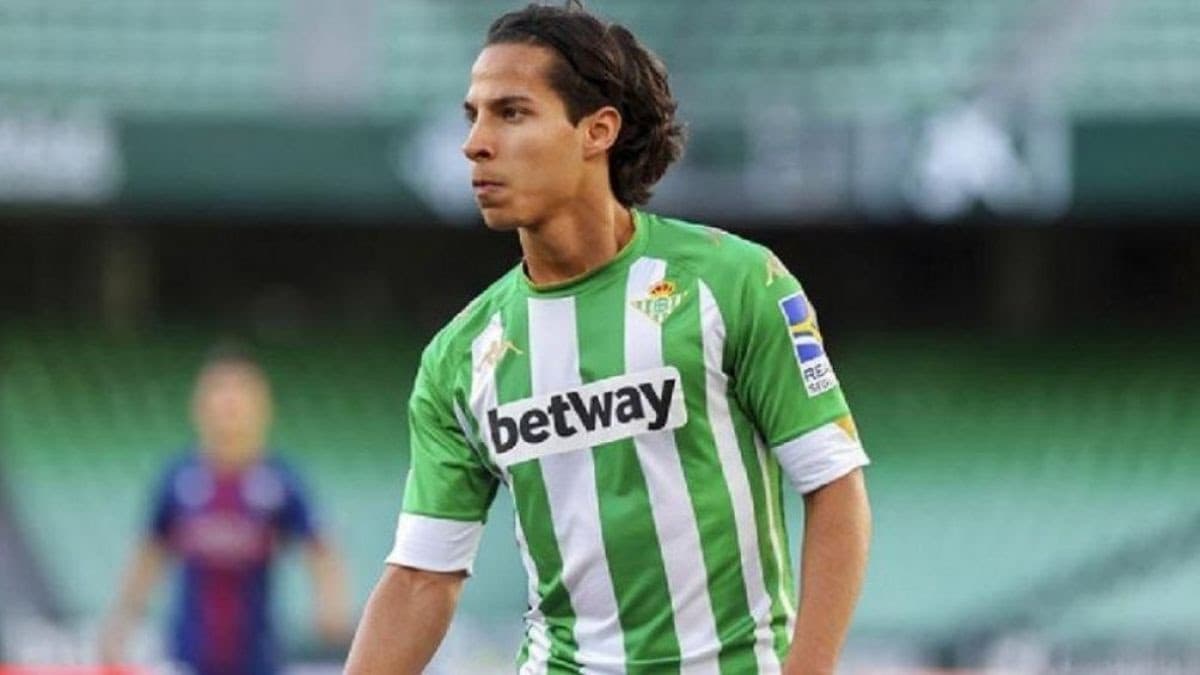 Diego Lainez: Afición del Betis explotó contra el jugador y le pide que regrese a México