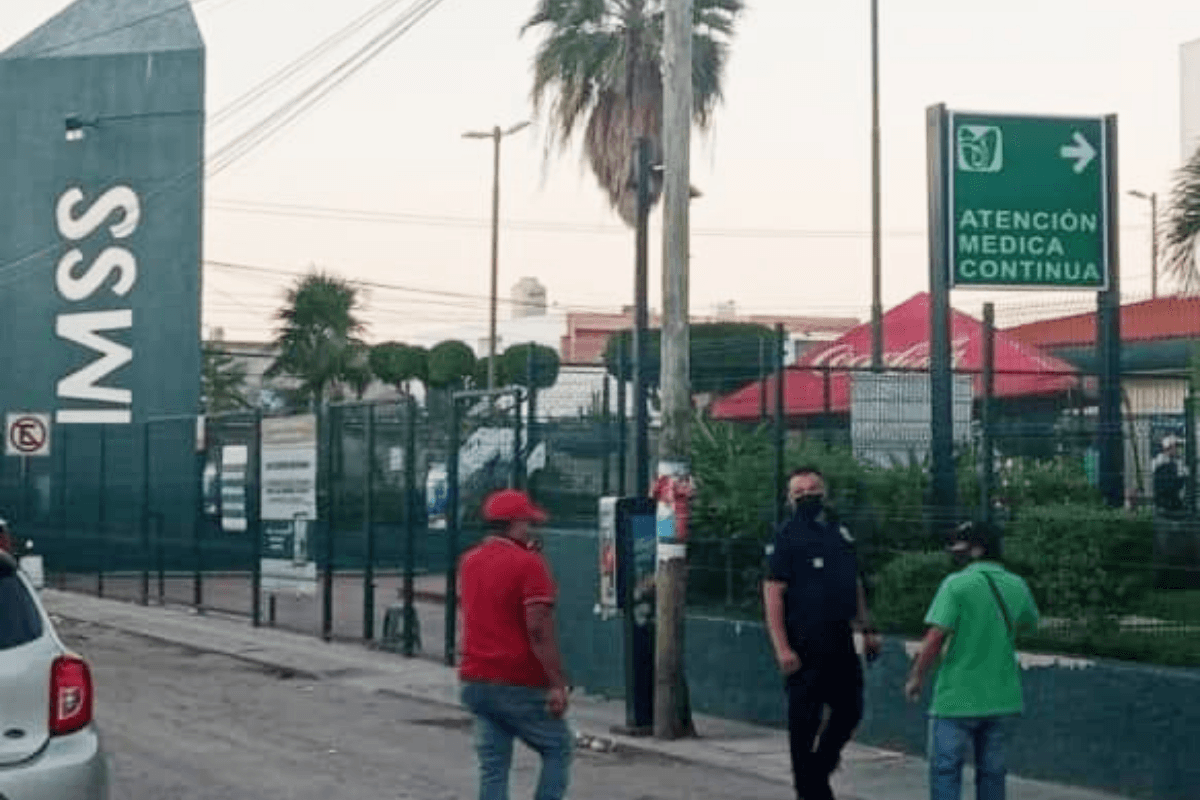 Hombre ejecutado afuera del IMSS en Cancún era hermano de 'El 18'