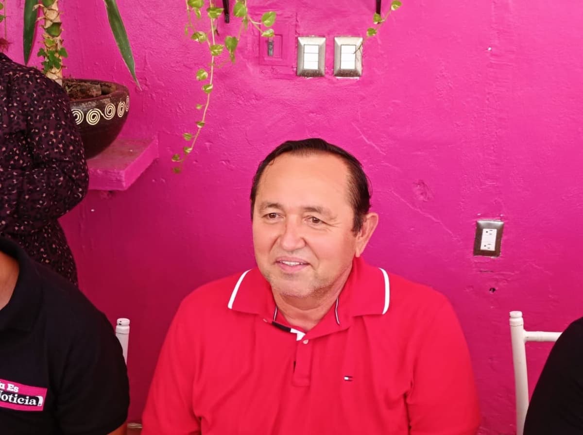 Renuncia Nivardo Mena a su regiduría en Lázaro Cárdenas