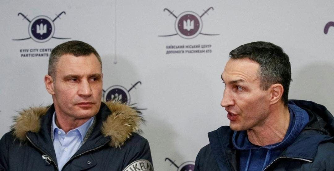 Los ex boxeadores Klitschko tomarán las armas y pelearán por Ucrania