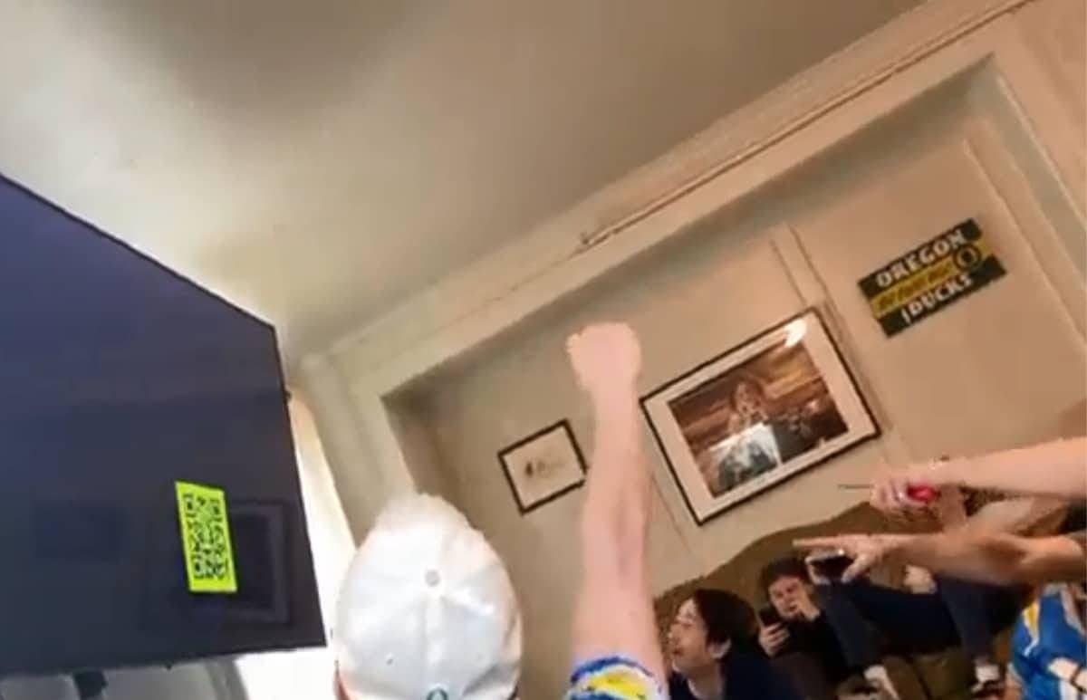 Pagan 15 millones por un código QR en Super Bowl y se les cae la página