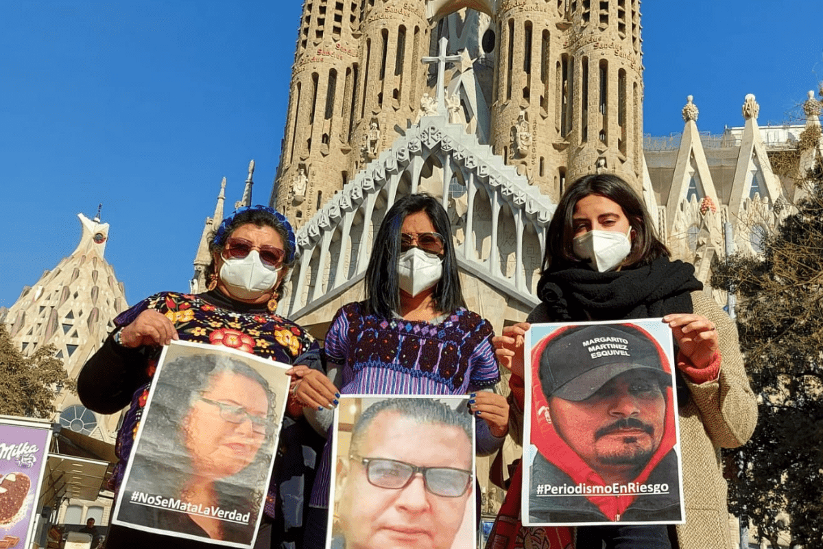 En España protestan por el asesinato de periodistas mexicanos