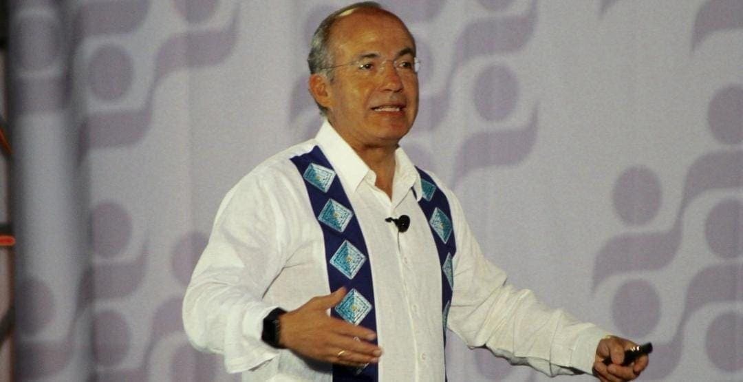 Felipe Calderón obtiene un cargo en la Federación Internacional de Automovilismo
