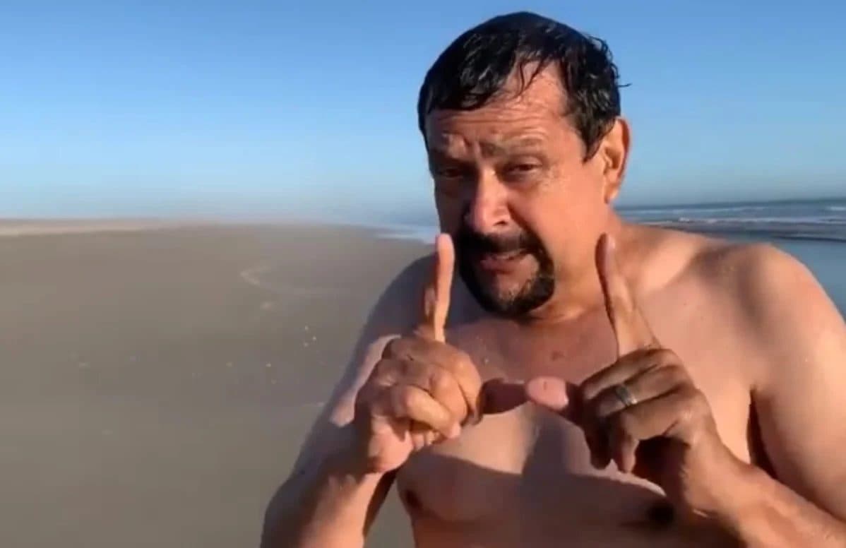Video: Diputado de Morena propone crear "Bichis Beach", playa nudista en Sinaloa