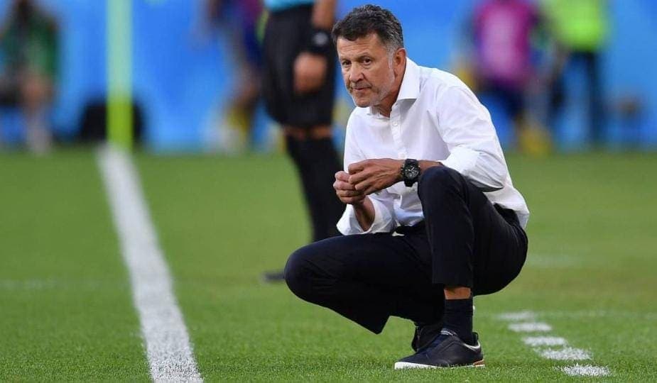 Video: Juan Carlos Osorio pisa a un futbolista en Colombia