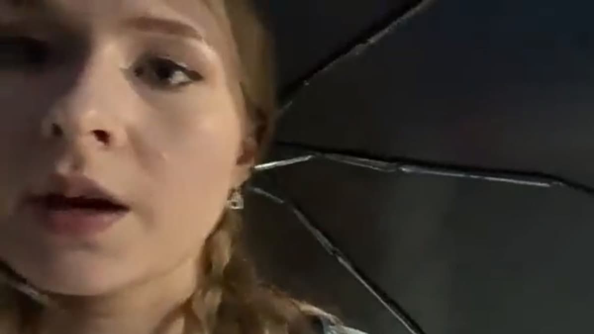 VIDEO: Roban el teléfono a streamer en plena transmisión