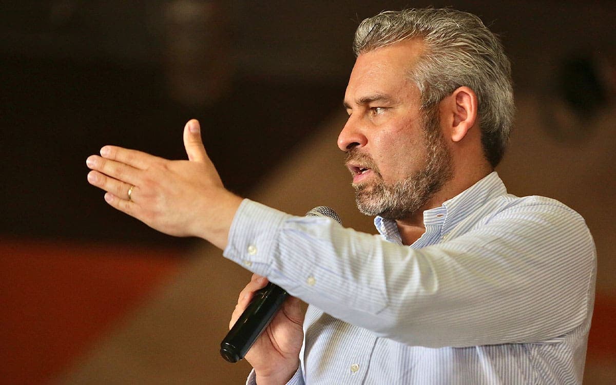 Acusan al gobernador de Michoacán de hacer proselitismo en Aguascalientes