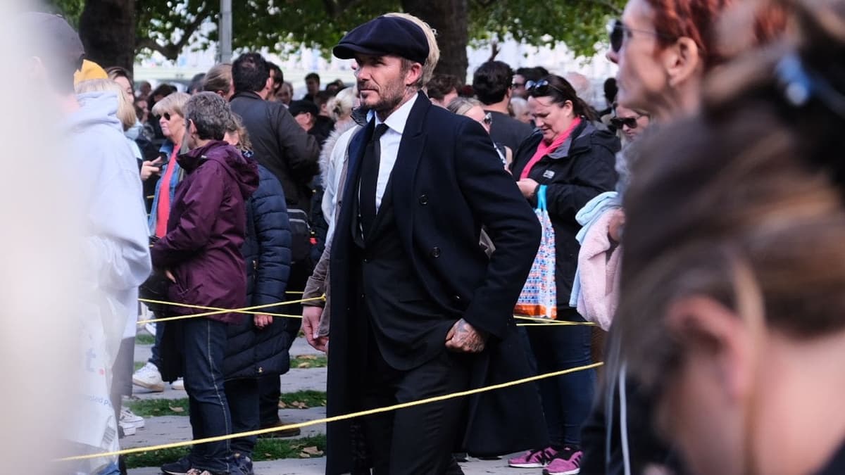 Beckham se formó más de 12 horas para despedir a la reina Isabel II