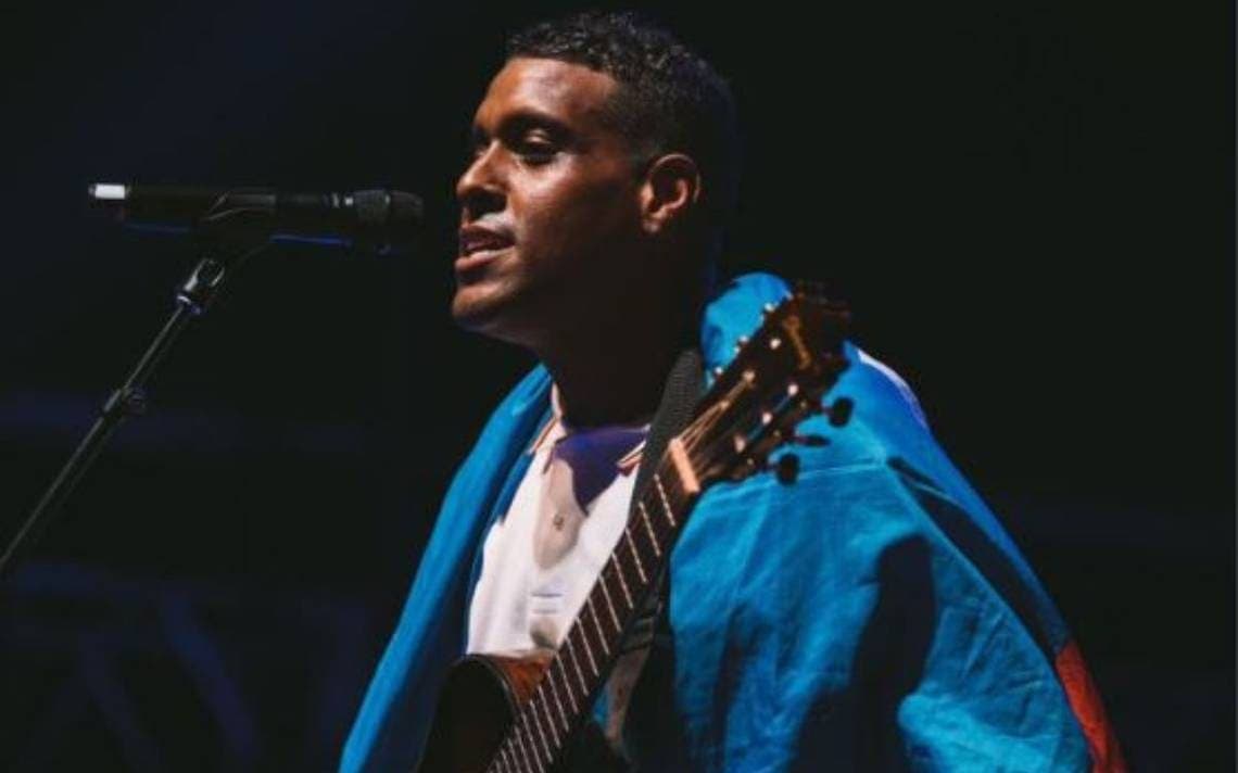 VIDEO: Fallece cantante haitiano Mikaben al sufrir un infarto en pleno concierto