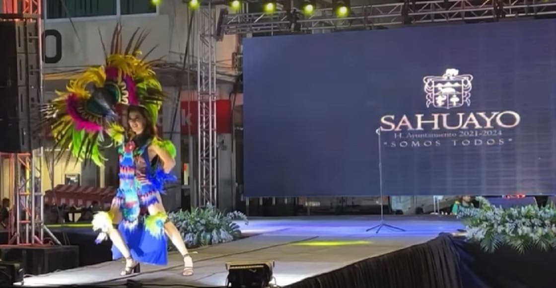 VIDEO: Joven sufre descarga eléctrica durante certamen de belleza en Michoacán