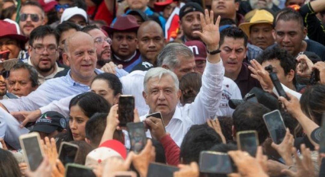 Video: Senadores de la oposición denuncian la marcha de AMLO ante el INE