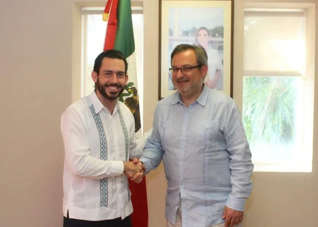 Recibe Bernardo Cueto visita de Vicent Perrin, cónsul general de Francia en México