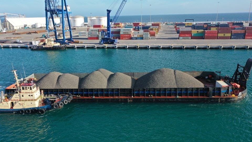 Suspenden en Puerto Morelos desembarque de material para Tren Maya