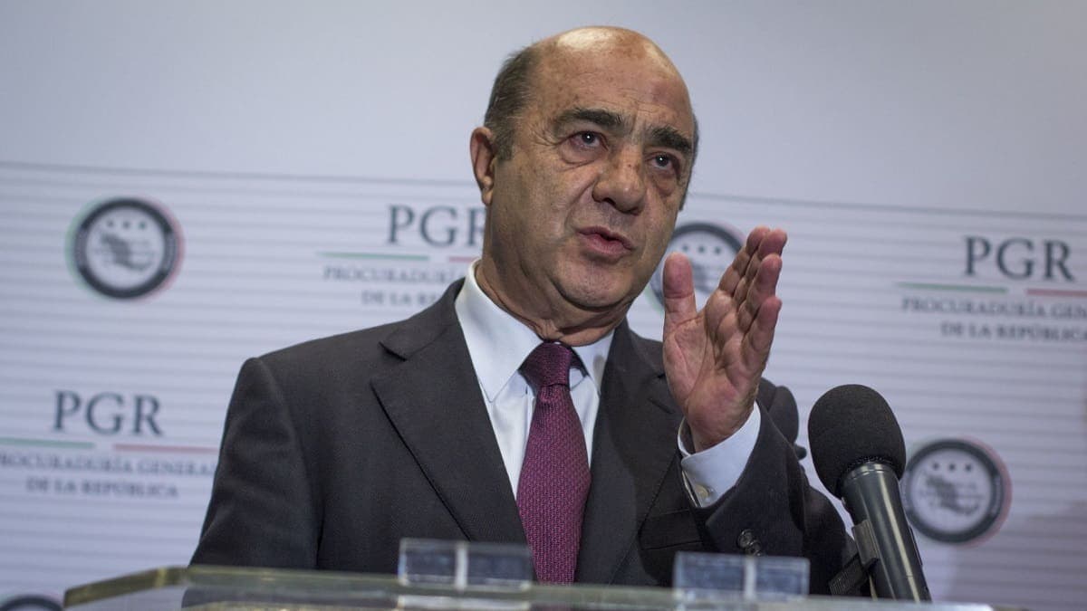 Caso Ayotzinapa: Vinculan a segundo proceso a Murillo Karam