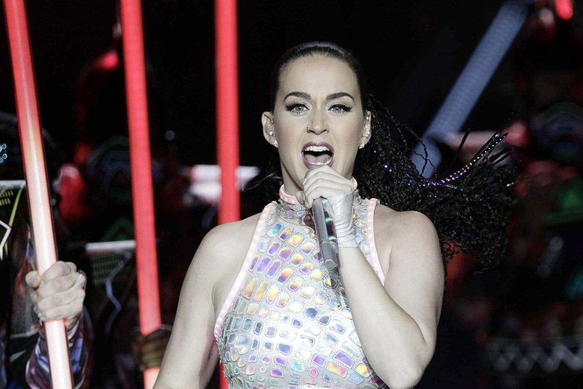 Katy Perry cantará en la coronación del Rey Carlos III