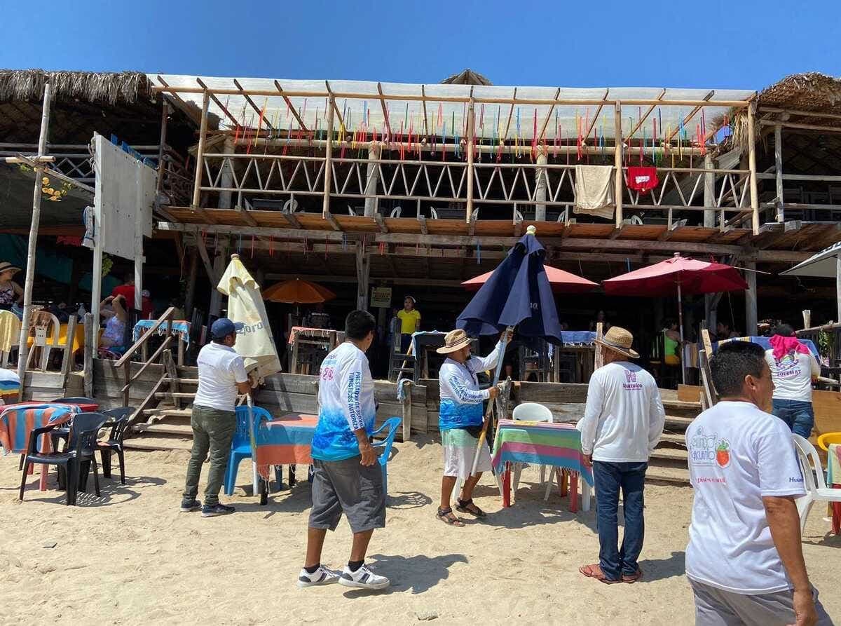 Turistas denuncian cobro de 480 pesos por dos cervezas en Oaxaca