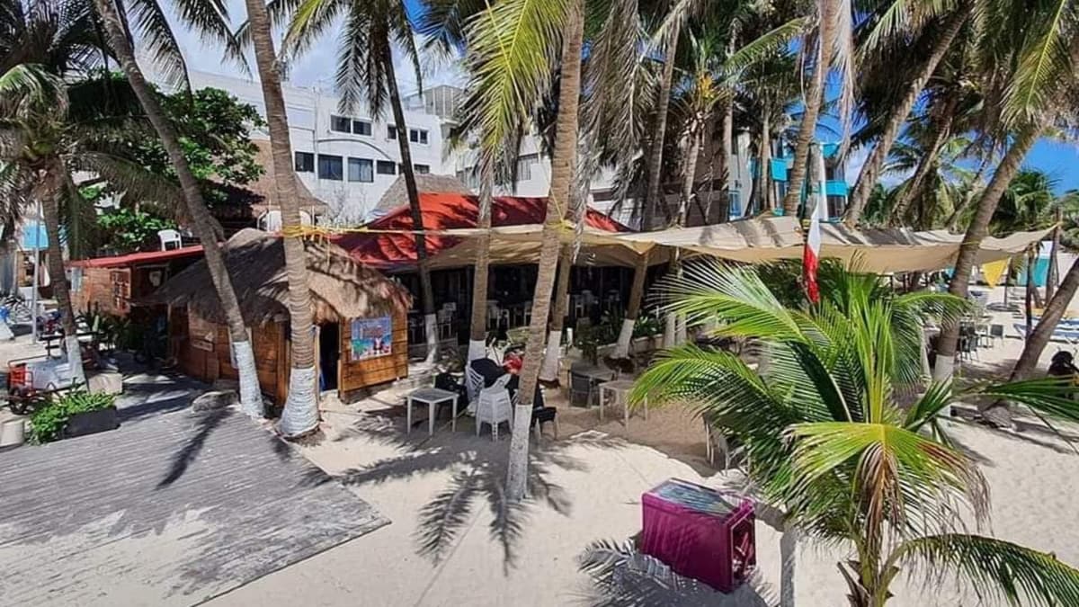 Le llueven comentarios negativos a restaurante "Tarraya Playa del Carmen"; acusa de campaña sucia