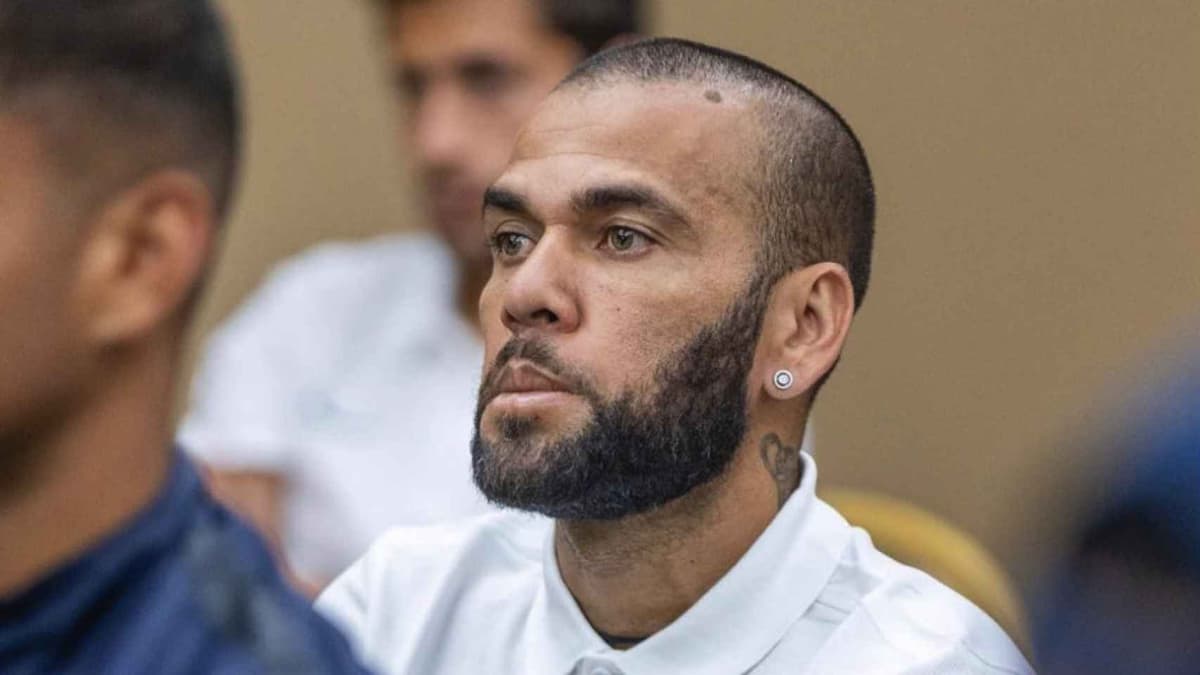 Niegan nuevamente libertad a Dani Alves por riesgo de fuga