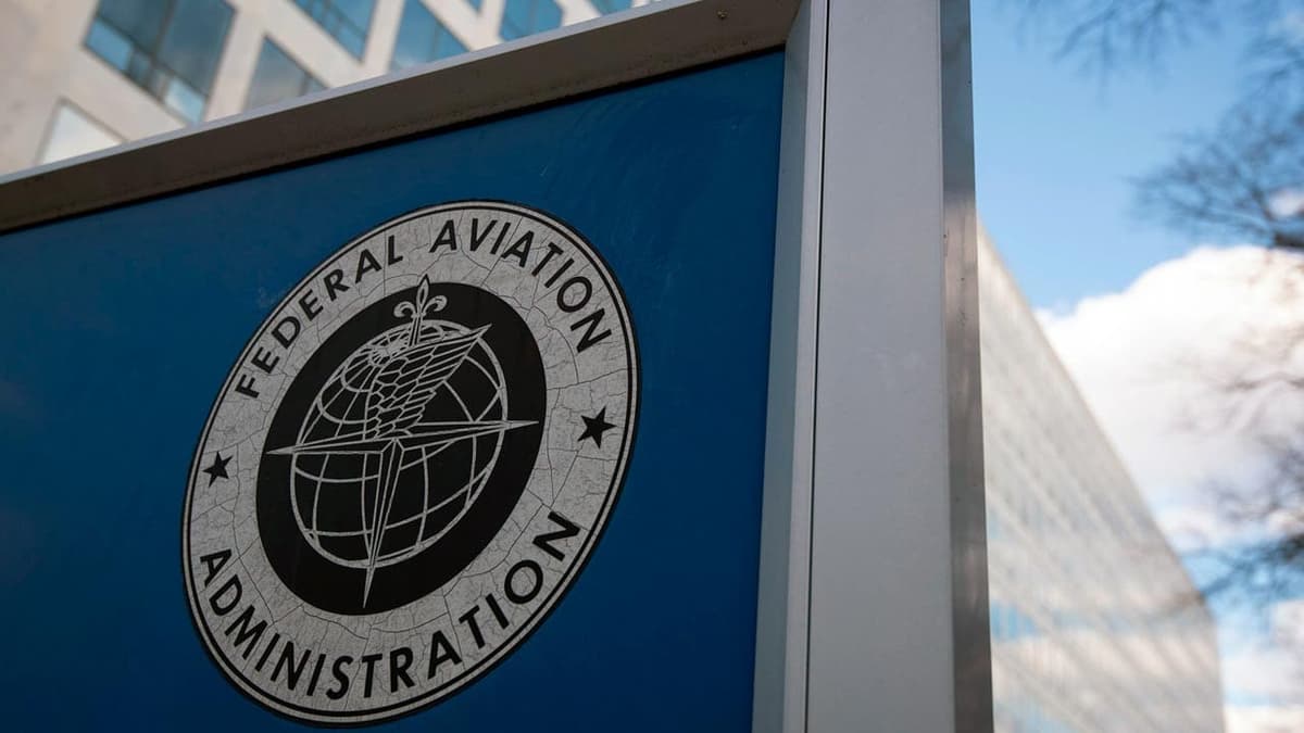 México recupera categoría 1 en seguridad aérea: FAA