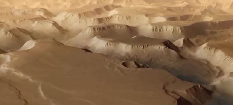 Video: Satélite de la misión Mars Express capta asombrosas imágenes del "Laberinto de la Noche" en Marte