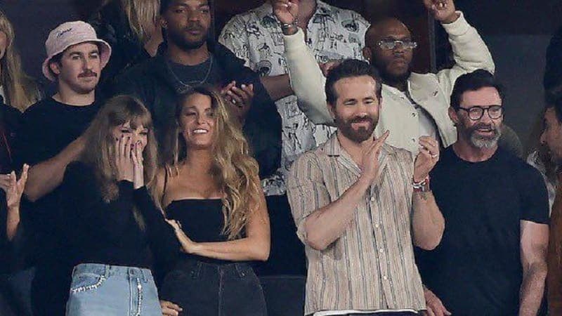 Video: Taylor Swift vuelve a apoyar a Travis Kelce en uno de sus partidos junto a otras celebridades