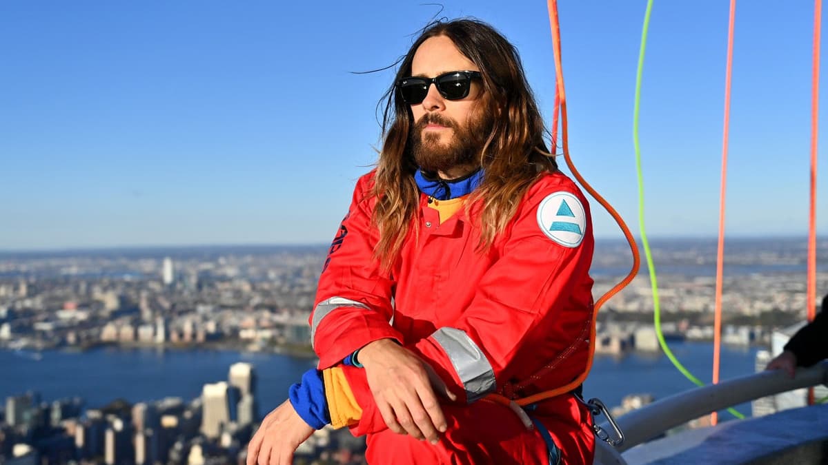 Video: Jared Leto escaló el Empire State Building para promocionar la próxima gira de su banda
