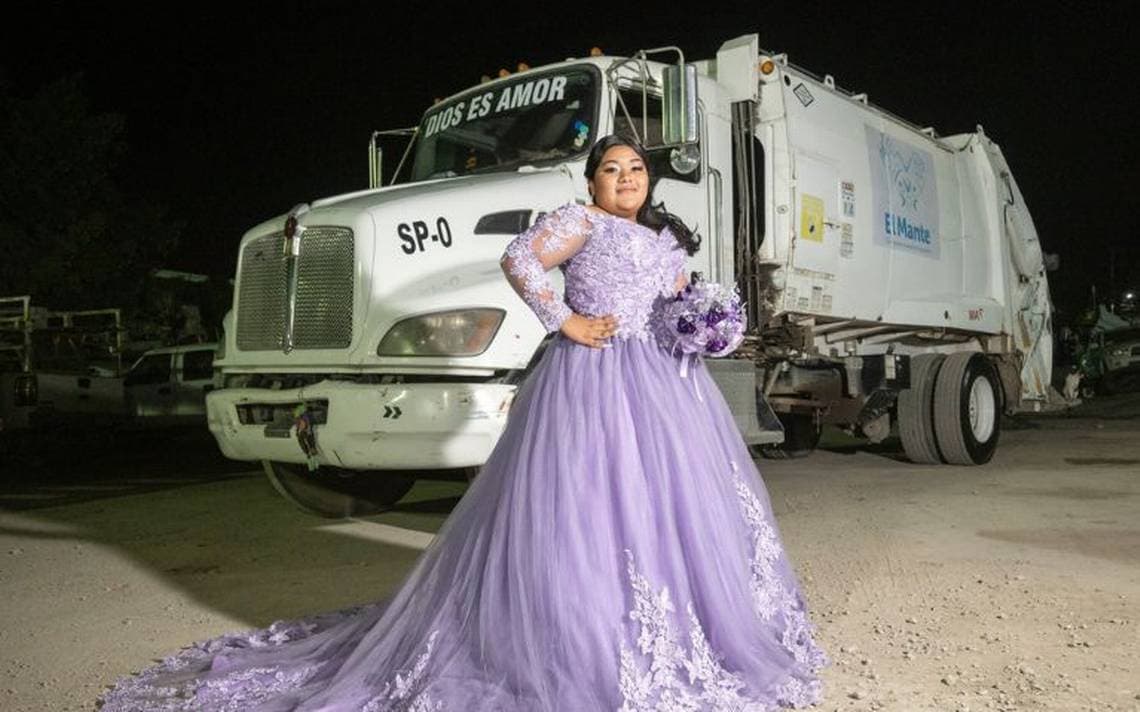 Quinceañera sorprende con sesión de fotos junto a camión de basura