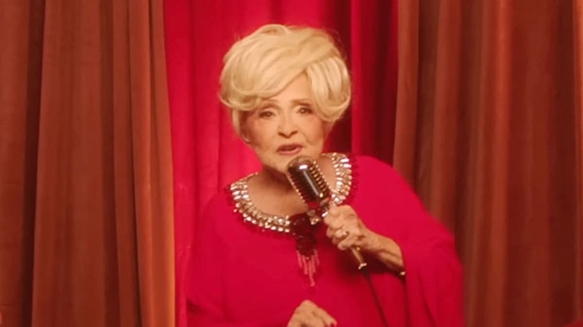 Brenda Lee le arrebata el trono navideño a Mariah Carey con su clásico "Rockin’ Around the Christmas Tree"