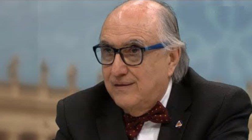 Detienen a Alfredo Jalife tras denuncia de Tatiana Clouthier por difamación