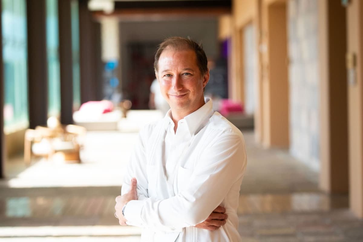 David Ortiz da paso al costado y se debilita (más) candidatura de Jorge Portilla en Tulum