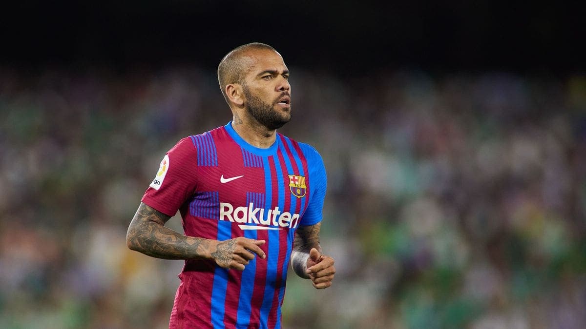 El Barcelona le retira a Dani Alves la condición de futbolista de leyenda tras ser juzgado por agresión sexual