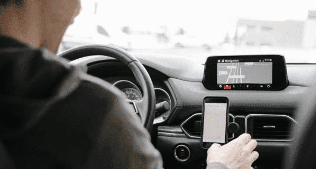 VIDEO: Conductor de aplicación expone a pasajera que lo amenazó por no querer desviar su ruta