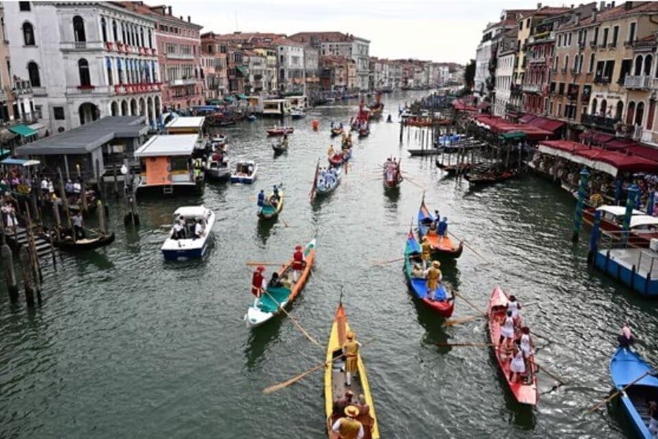 Venecia empezó a cobrar el ingreso a los turistas diarios: vendieron más de 10 mil tickets el primer día