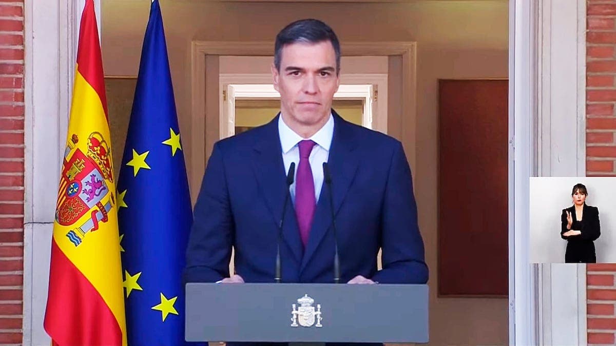 Presidente de España, Pedro Sánchez anuncia que no renunciará tras acusaciones contra su esposa