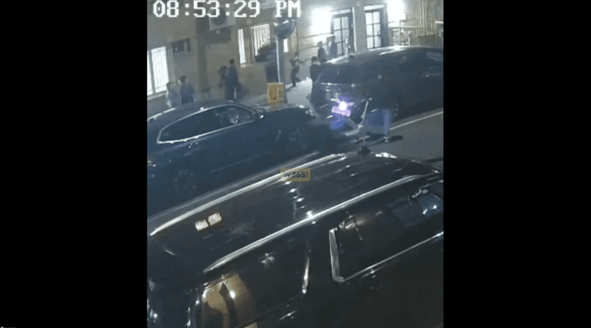 VIDEO: Ciclista agrede a niños judíos que jugaban en la calle; investigan posible crimen de odio