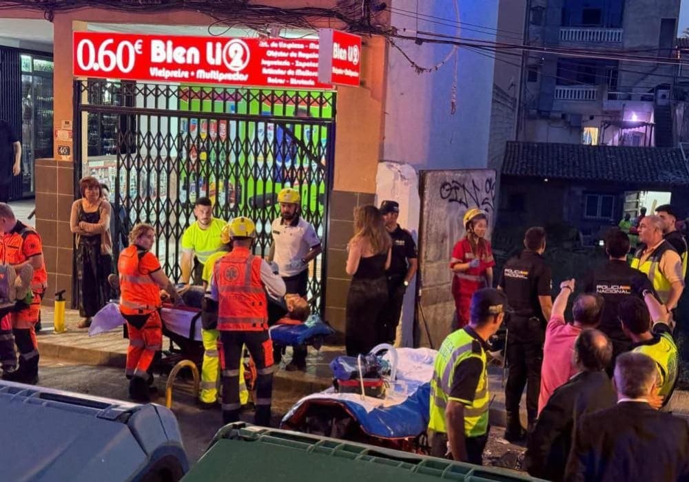 Video: Al menos cuatro muertos deja el colapso de un restaurante en Mallorca, España