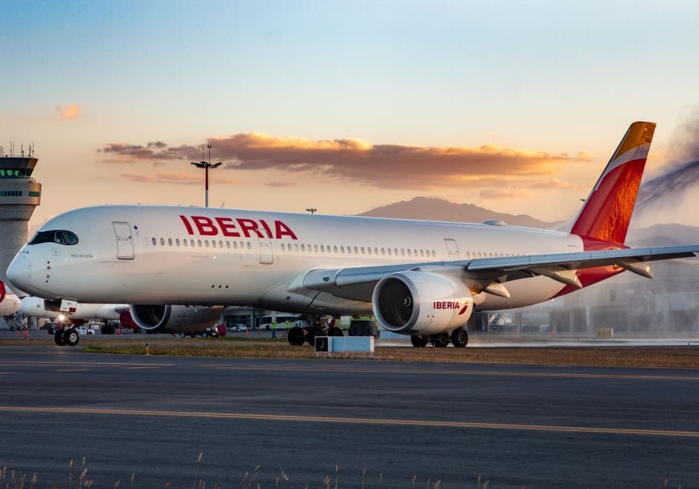 Iberia y Volaris conectarán Europa con 25 destinos de México