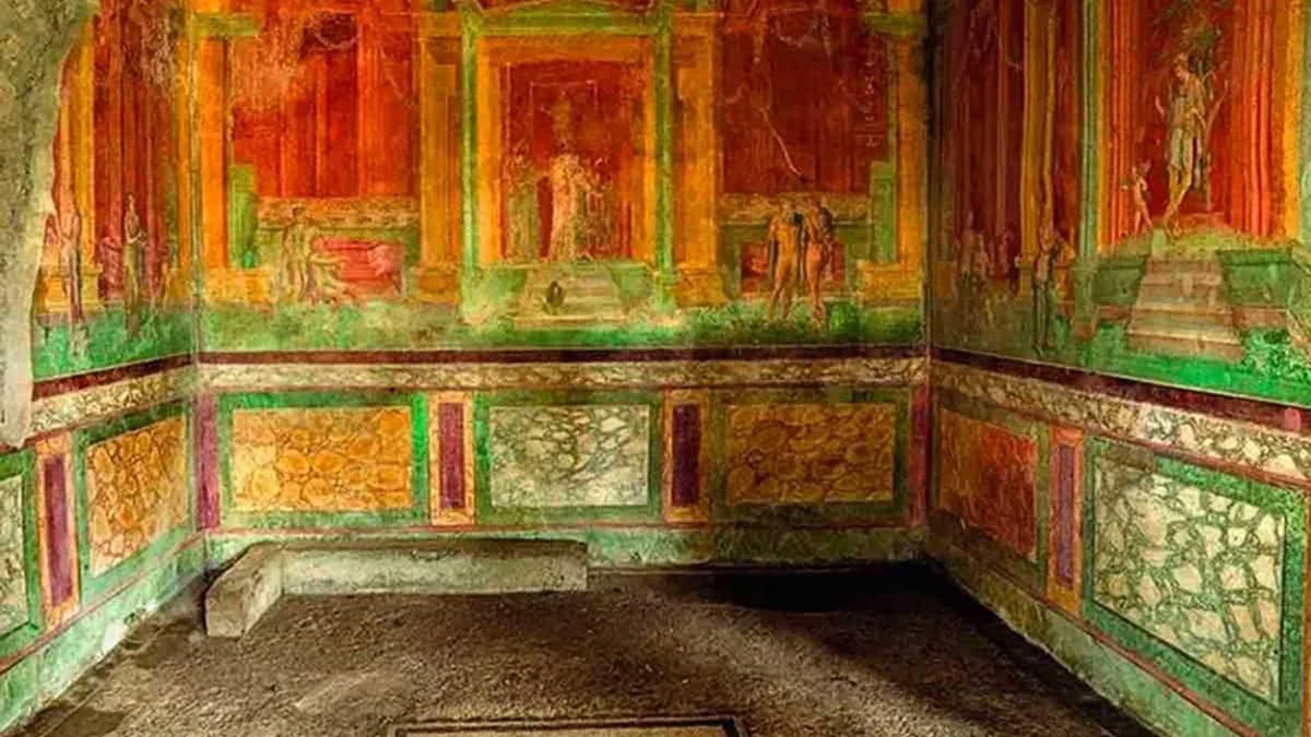 Detienen a turista por escribir su nombre en antigua muralla de Pompeya