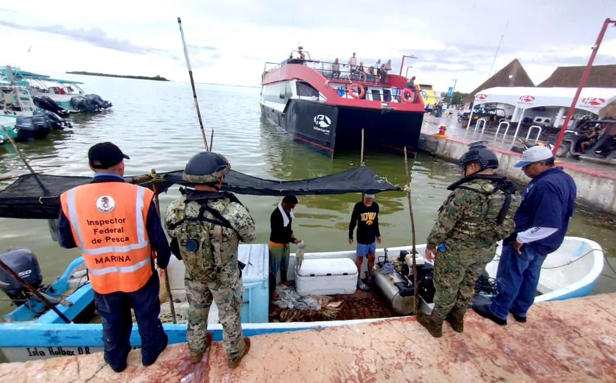 Retiene Marina a pescadores furtivos y evacúa a crucerista para atención médica