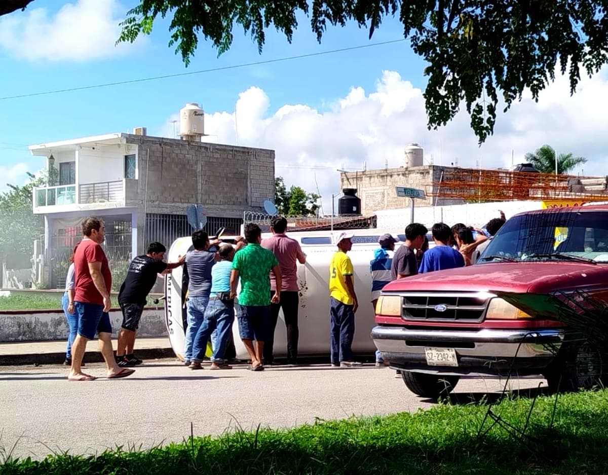 Muere niña de nueve años aplastada por una combi en Chetumal