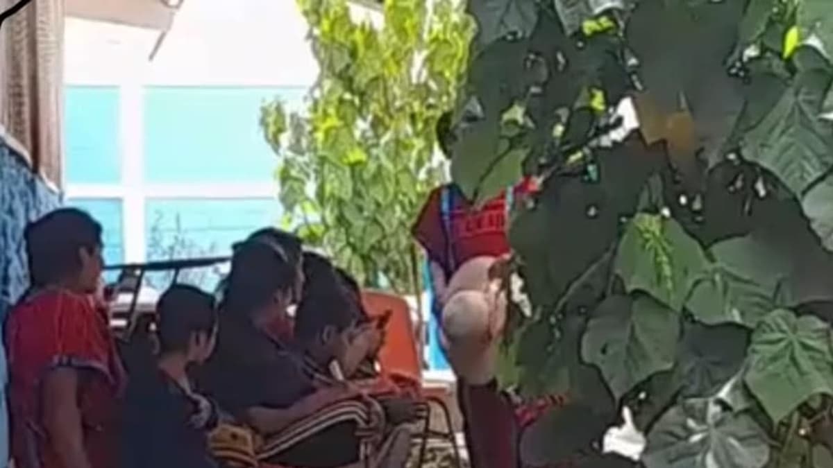 Atacan a balazos a escuela indígena en Oaxaca